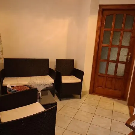 Eszter-lak Homestay *
