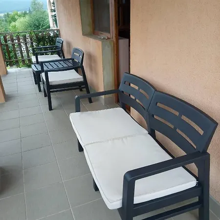 Eszter-lak Homestay *