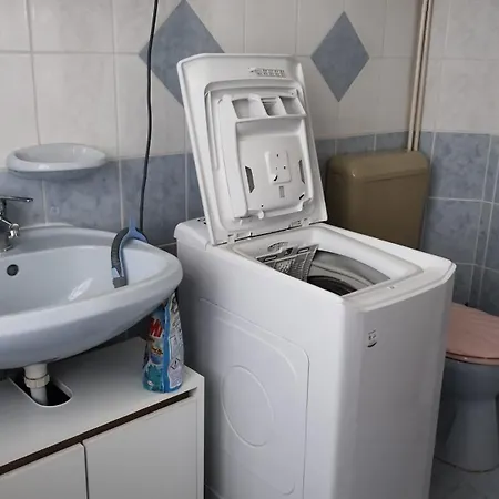 Eszter-lak Homestay *
