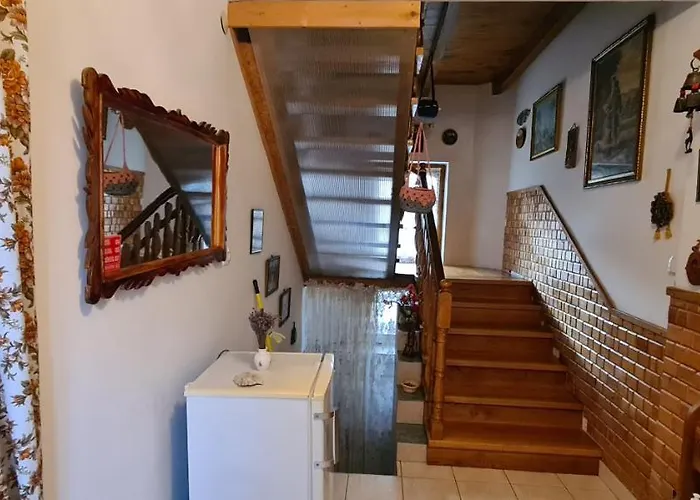 Rum i privatbostad Eszter-lak *